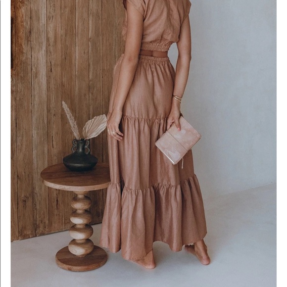 AURA the Label Luna skirt set in tan - Picture 3 of 6
